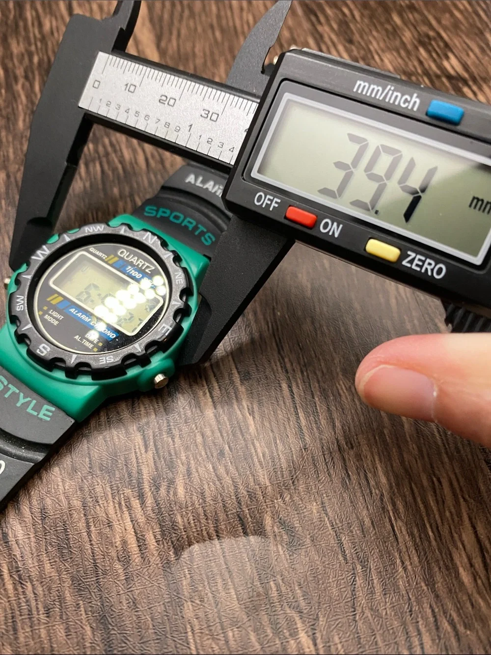 Vintage Mens Digital Sports Watch